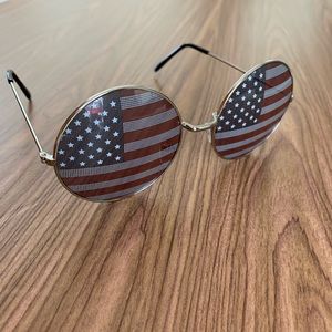 New large round American flag sunglasses